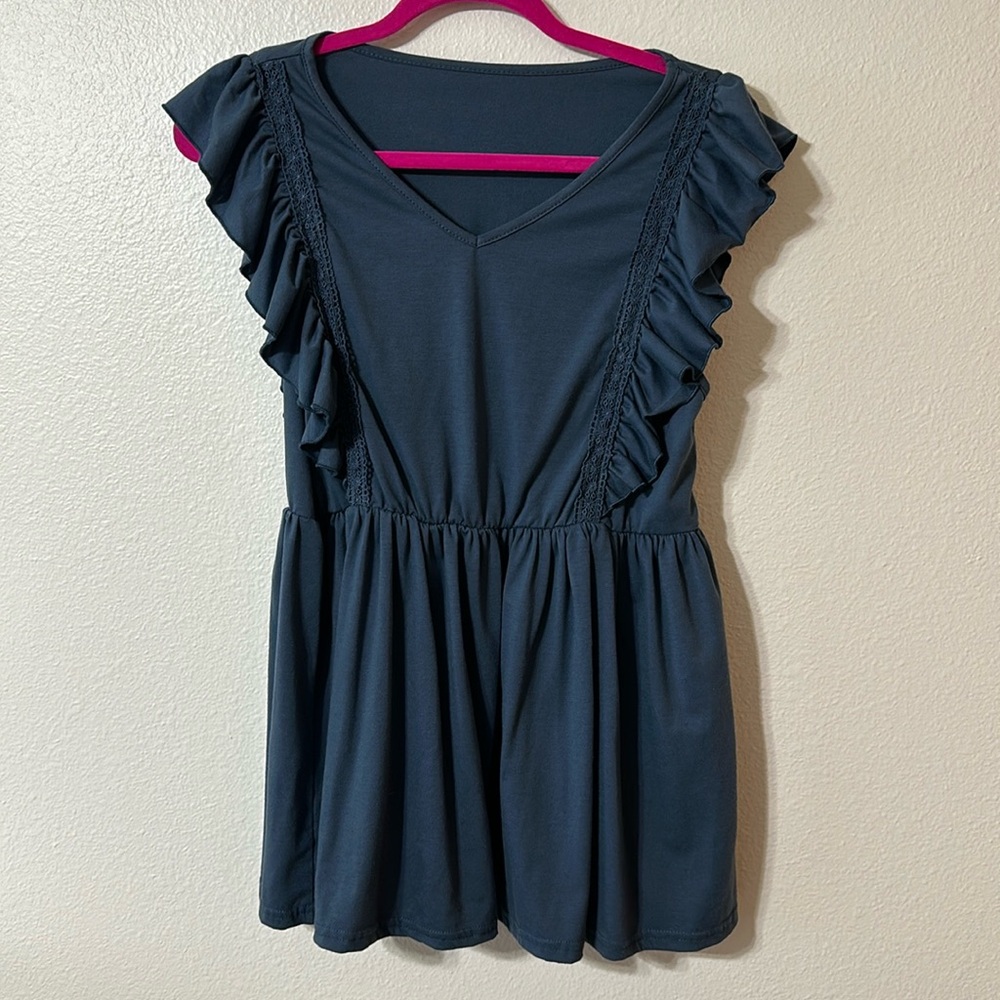 Woman’s boutique Top size L